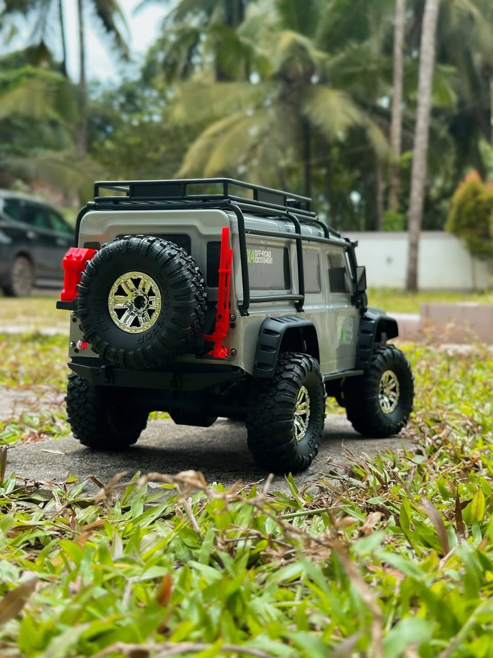 Hobby Grade RC Defender (Big)