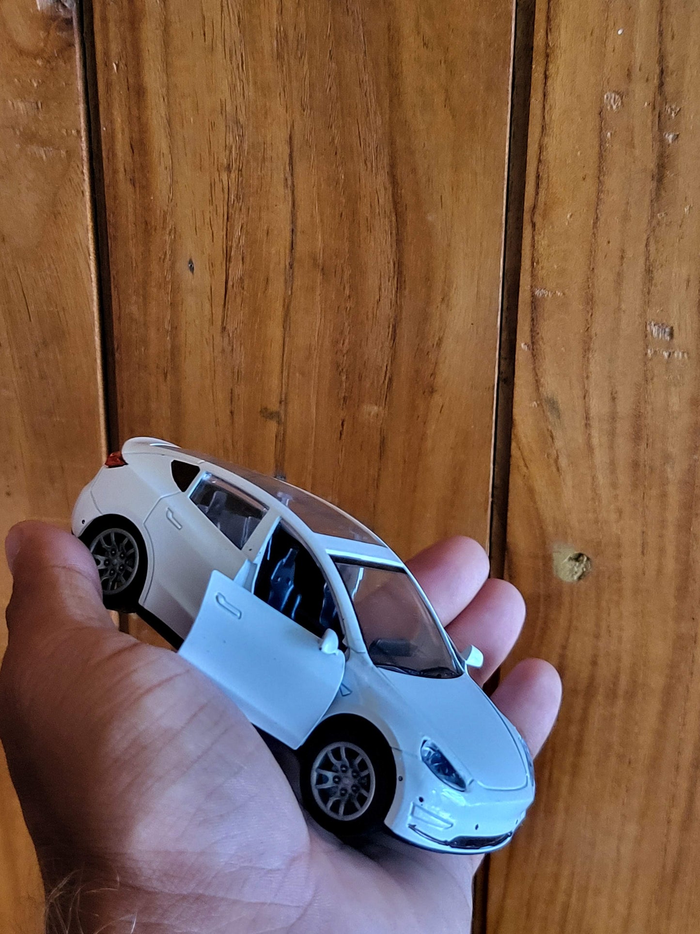 Tesla Metal