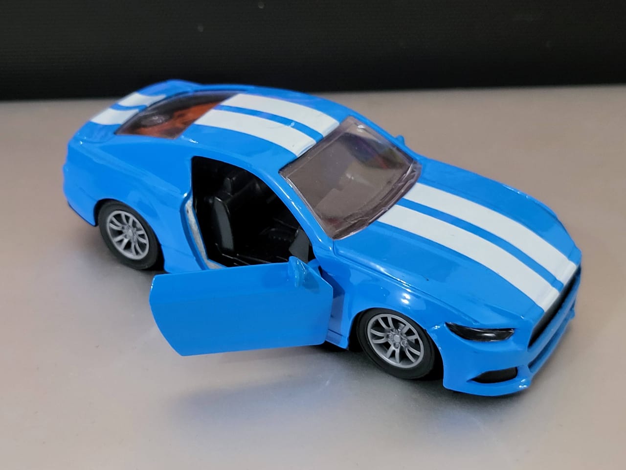 Mustang GT (1:36) Metal