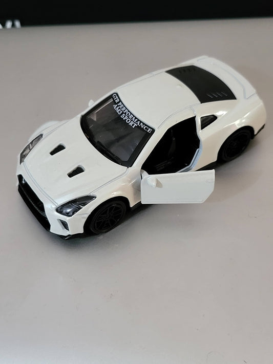 Nissan GTR (1:43) Metal