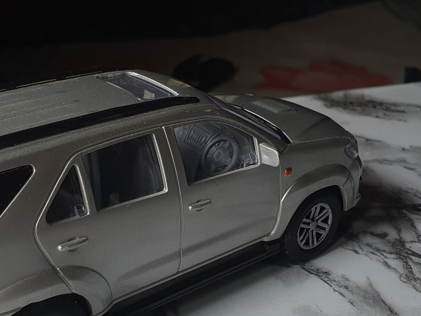 Fortuner Scale model