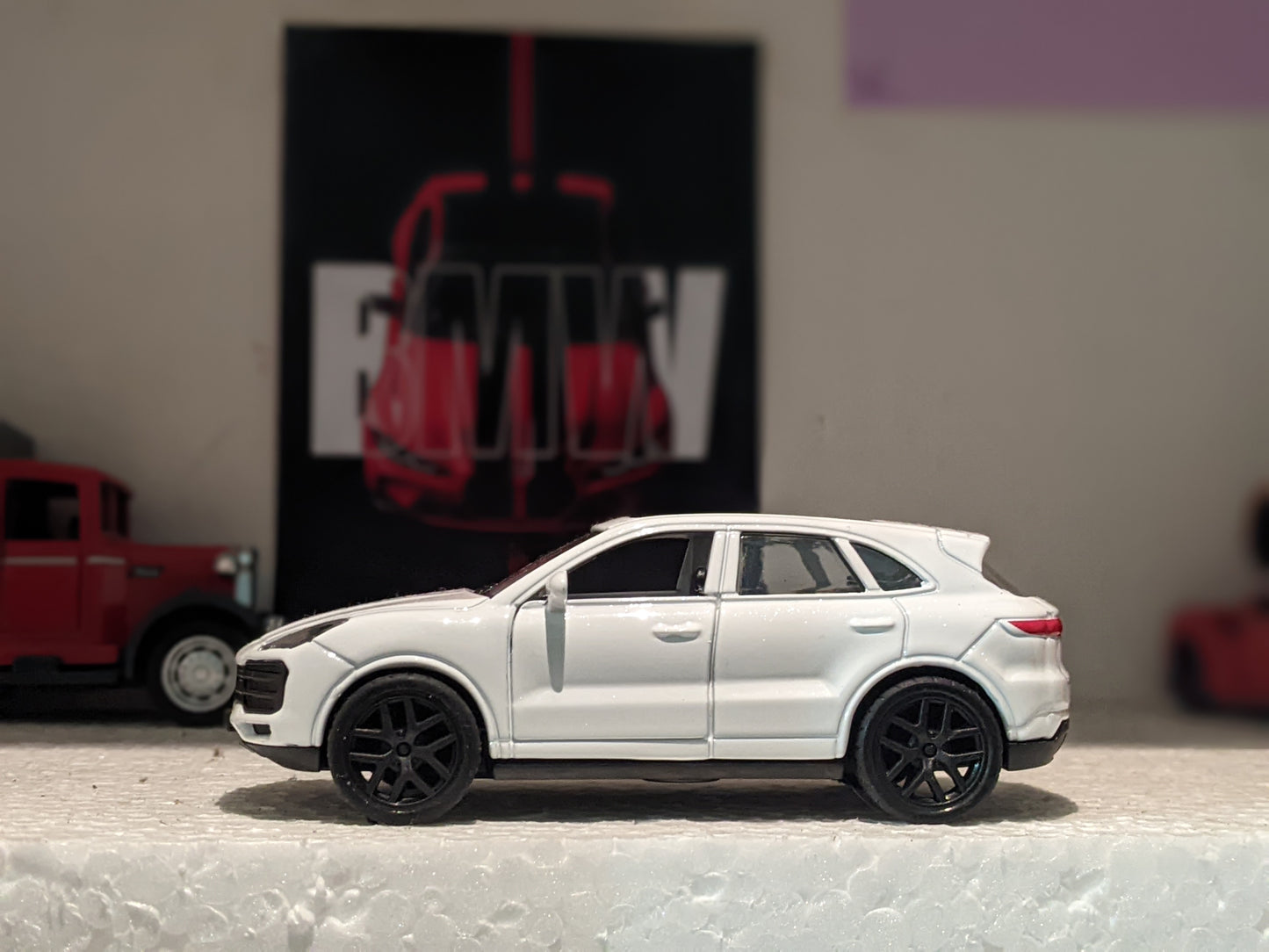 1:43 Porsche Metal