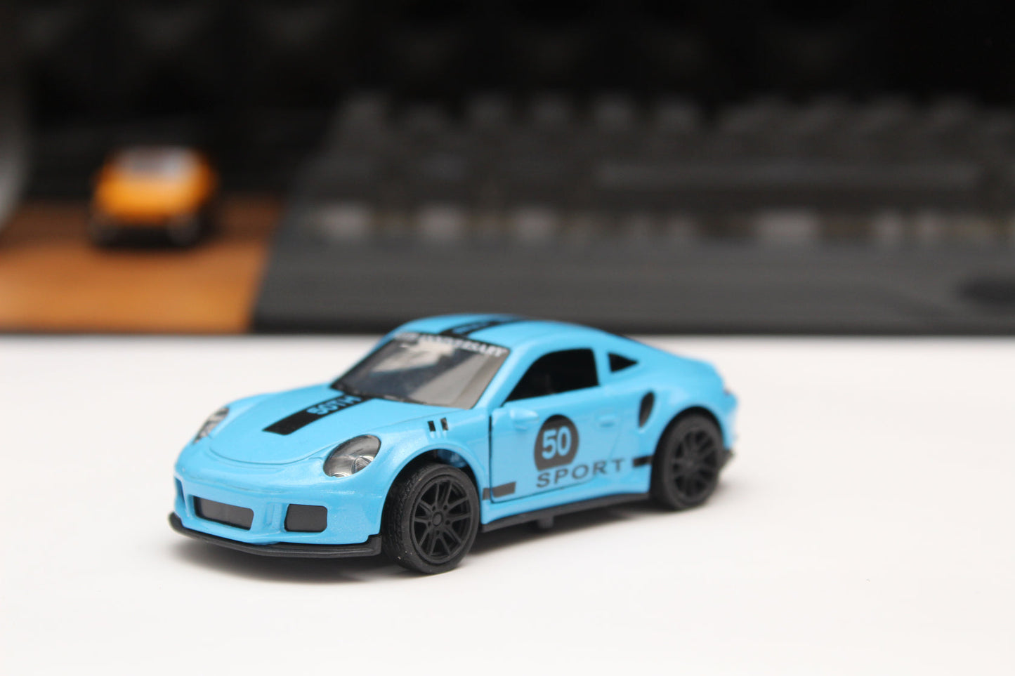 1:43 Porsche Metal