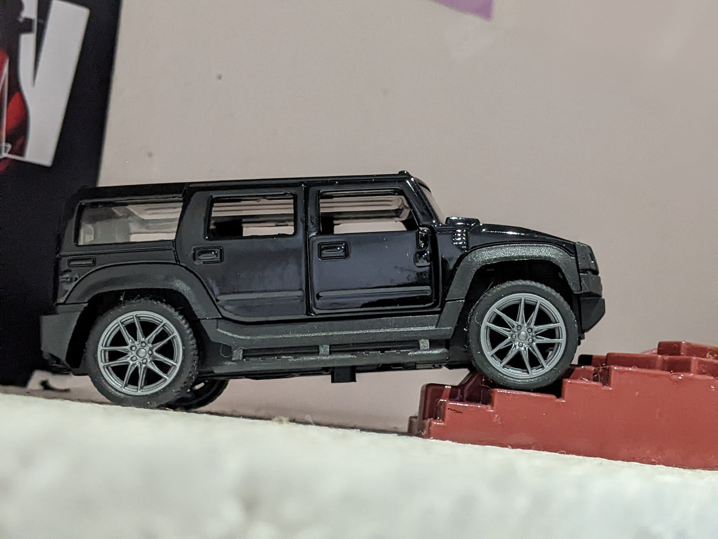 (1:43)Hummer Metal