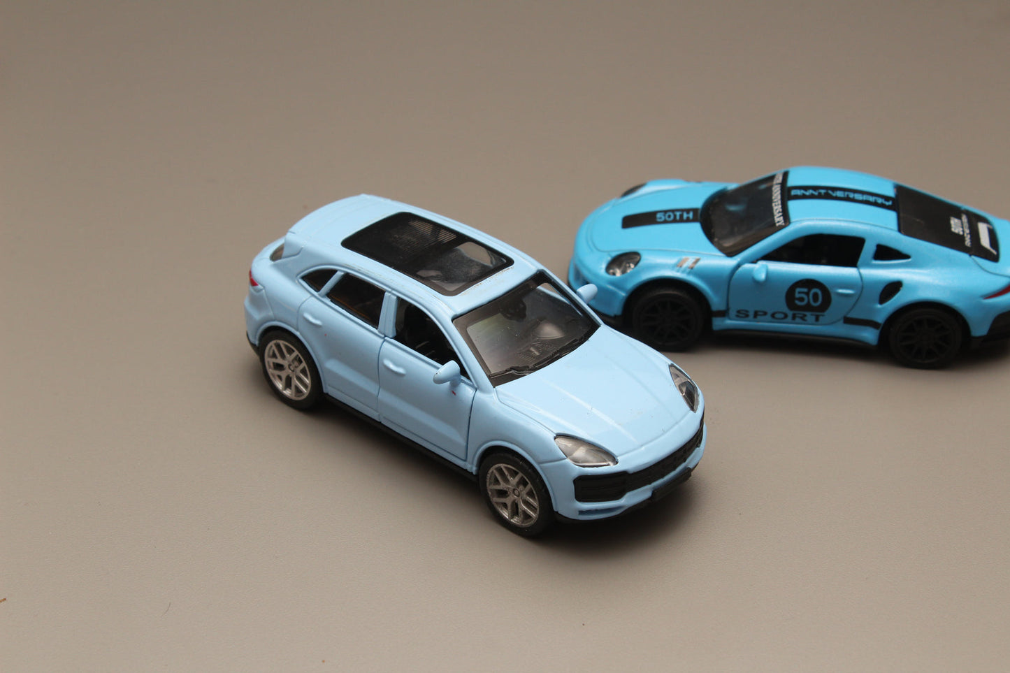 1:43 2 Porsche Combo Metal