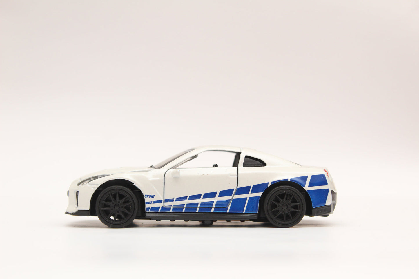 1:43 Nissan GTR Metal