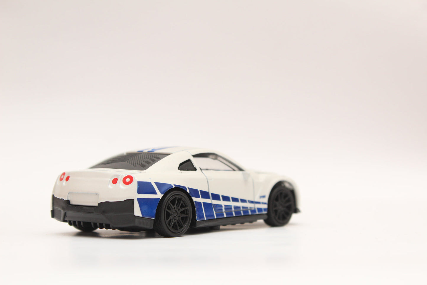 1:43 Nissan GTR Metal