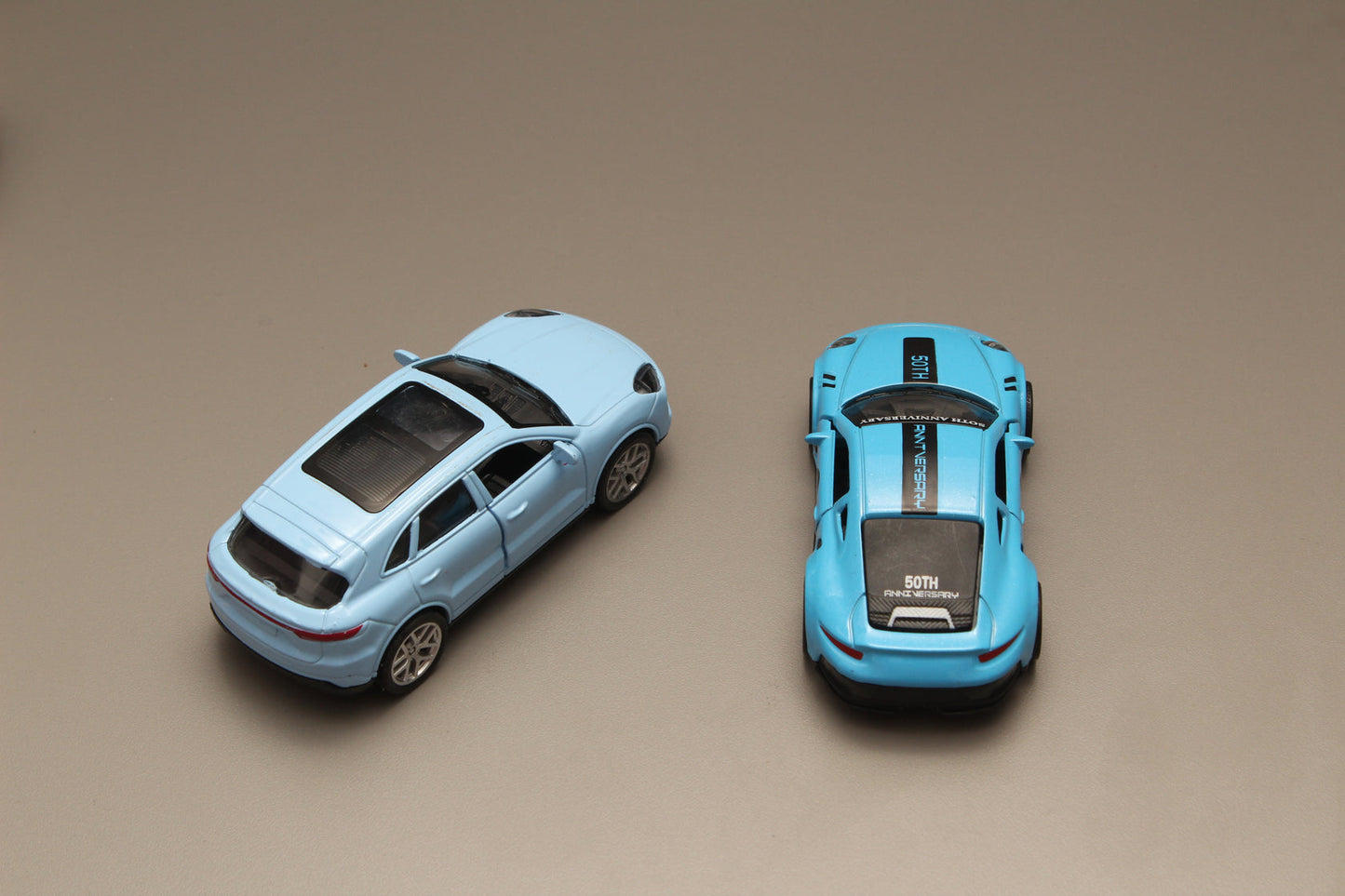 1:43 2 Porsche Combo Metal