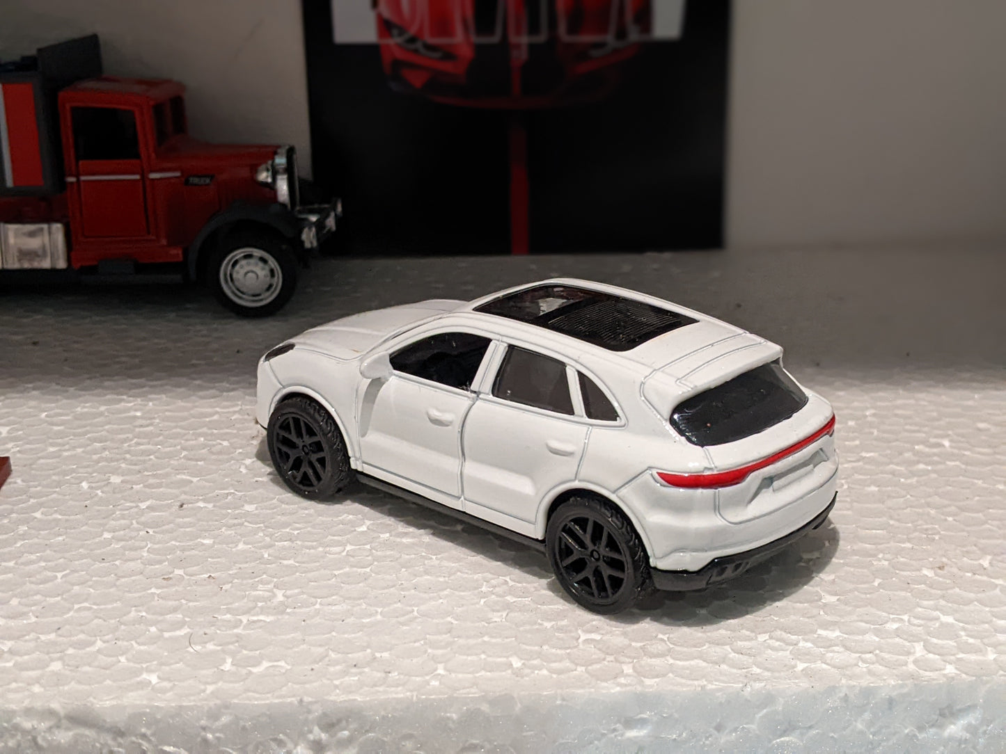 1:43 Porsche Metal