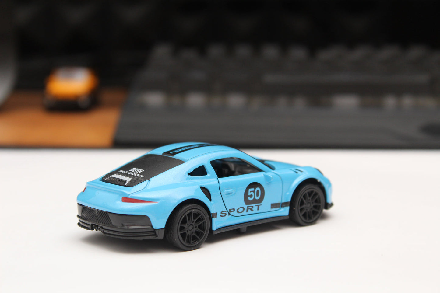 1:43 Porsche Metal